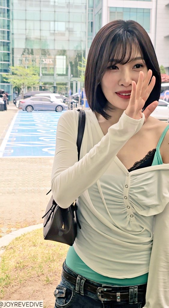 JOYREVEDIVE's tweet image. 260422 💚JOY💚 #조이 #JOY #동물농장