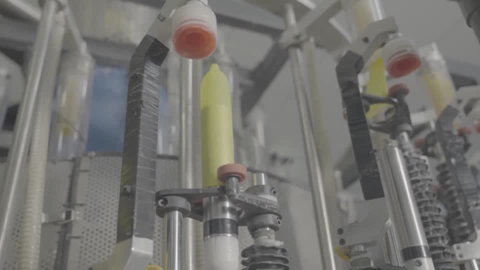 ロイター tweet media