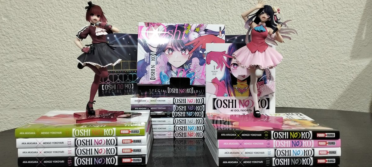 Guzm318's tweet photo. @Minoru_Trix En México está a $180 pesos, menos el último tomo ya que es la versión deluxe https://t.co/qHan61kZ2P