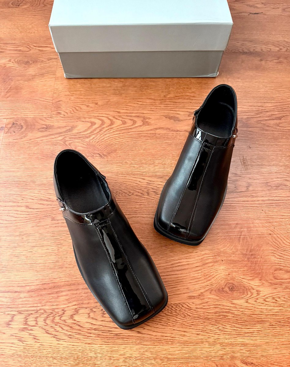 Marvin the Paranoid Android tweet media