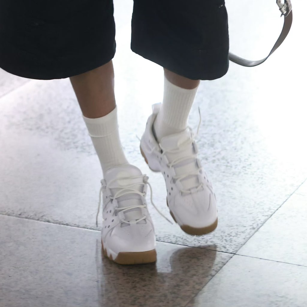 mikafiles's tweet image. Cool people don’t tie laces 😎
🇮🇹 Milan, Italy ✈️ @Nike 

#mikah #Mika #มิกะ #米卡 #MikaHashizume #橋爪ミカ #미카