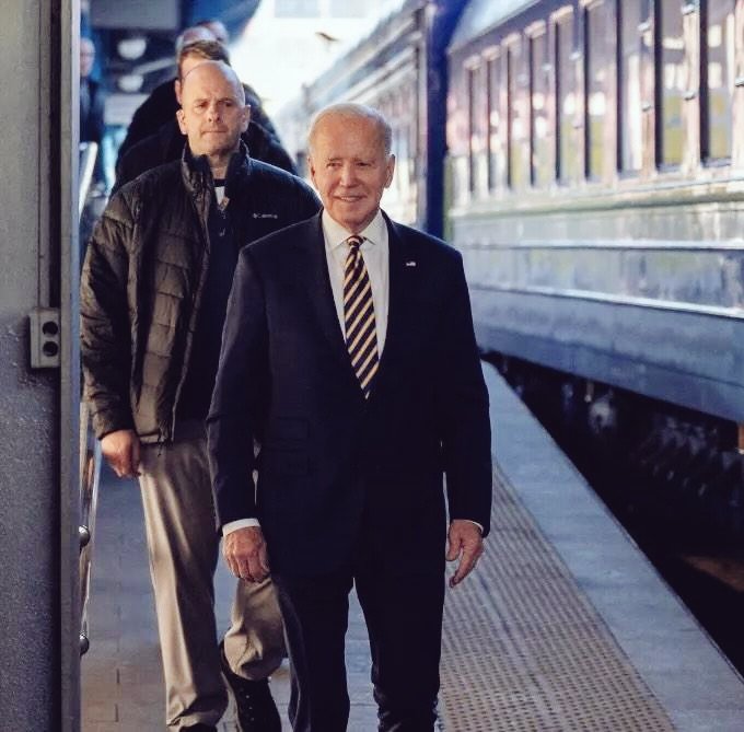 Kerry Holmes tweet media