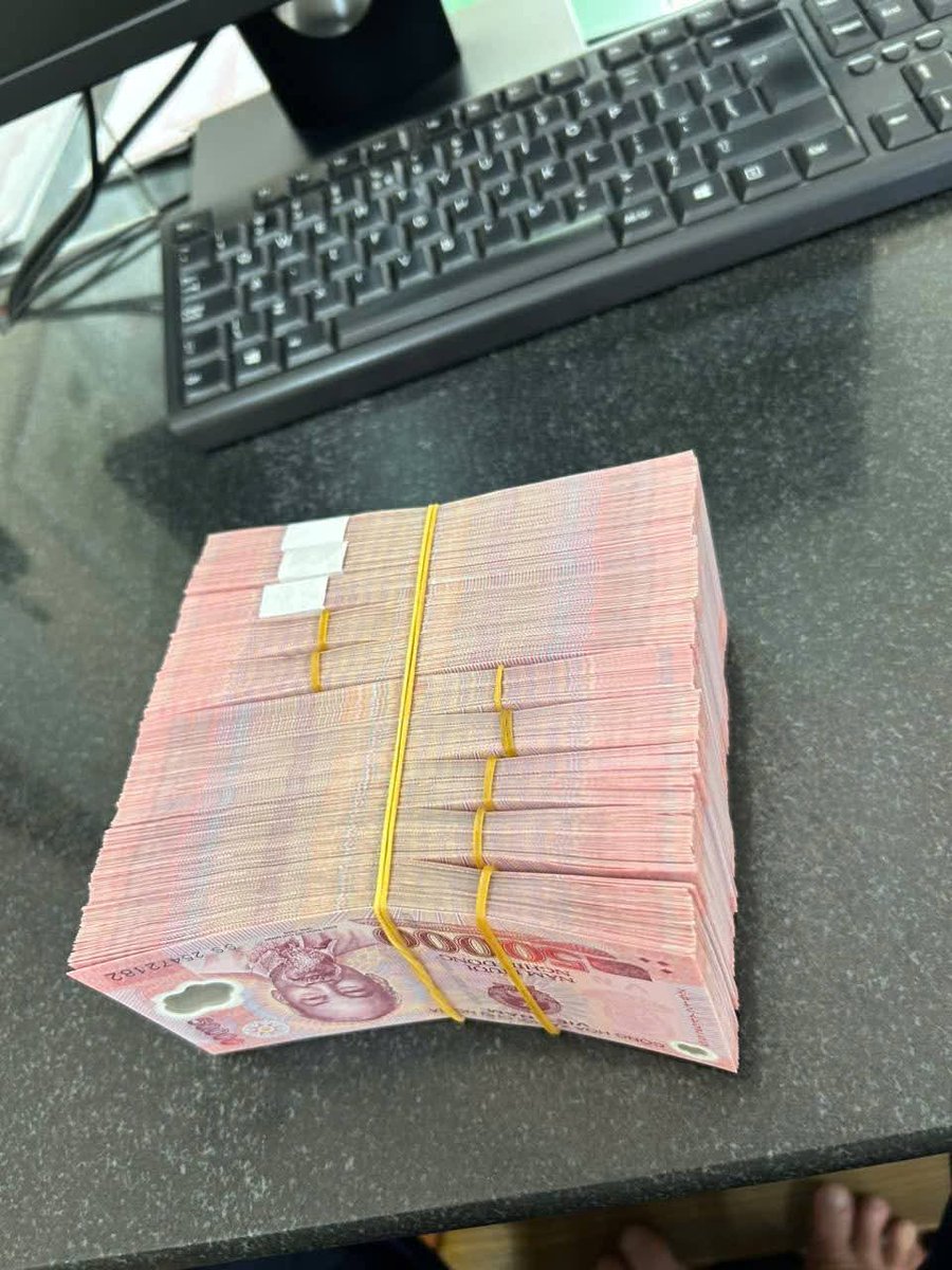 Xuân Loan Dâm Đãng tweet media