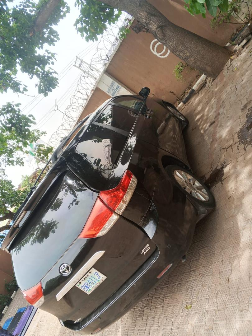 PreciousUd90174's tweet photo. DISTRESS SALE 🔥🔥
CLEAN USED TOYOTA SIENNA KEYLESS FULLEST OPTION 2013 MODEL IN GOOD CONDITION WITH ORIGINAL PAPERS✅
BUY AND DRIVE 
🔖 7M💰
📍 KADUNA https://t.co/VHfAECX1sR