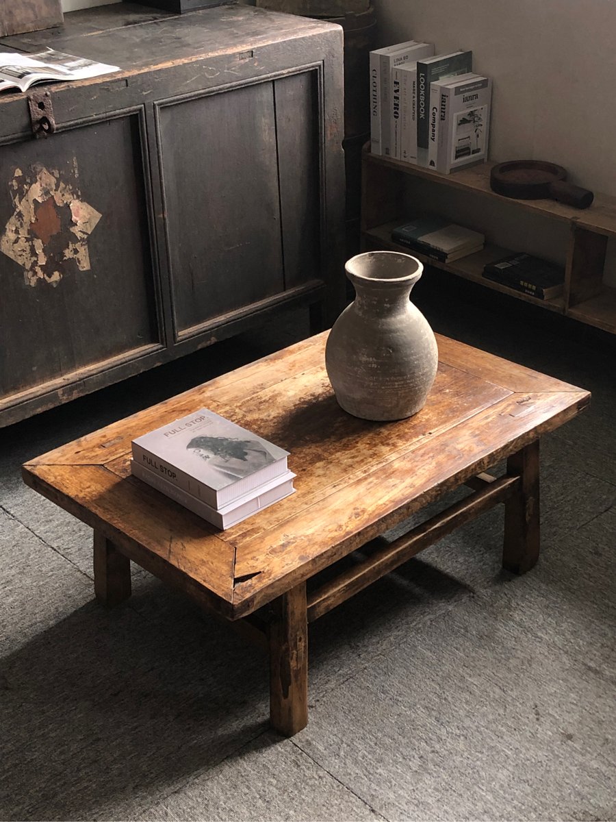 CZEkmOnWNmZrP4Q's tweet image. "Old stuff, new space!  Sort, donate, or repurpose—turn clutter into calm. Your future self will thank you. #DeclutterToday #OldItemsNewLife"