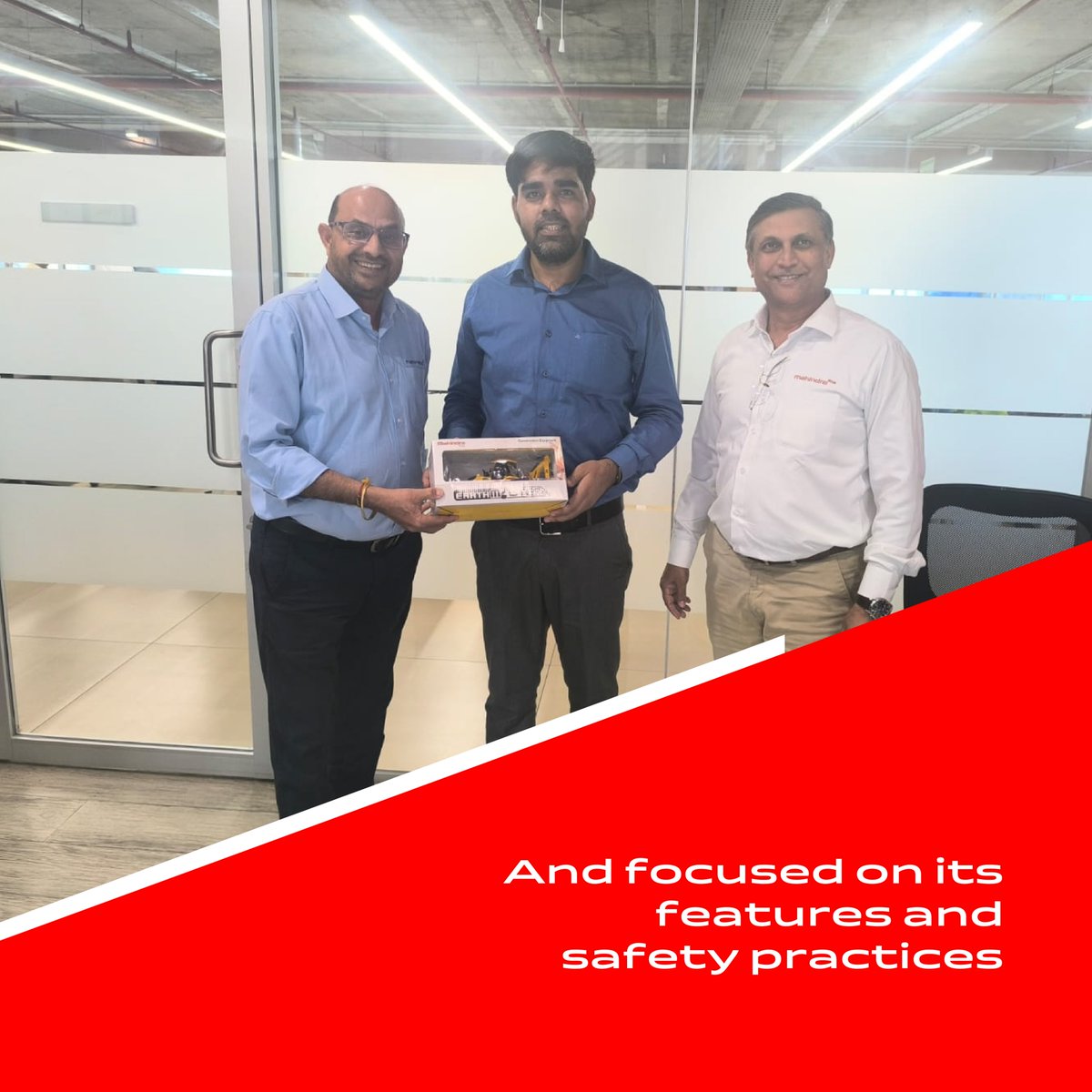 Mahindra Construction Equipment tweet media