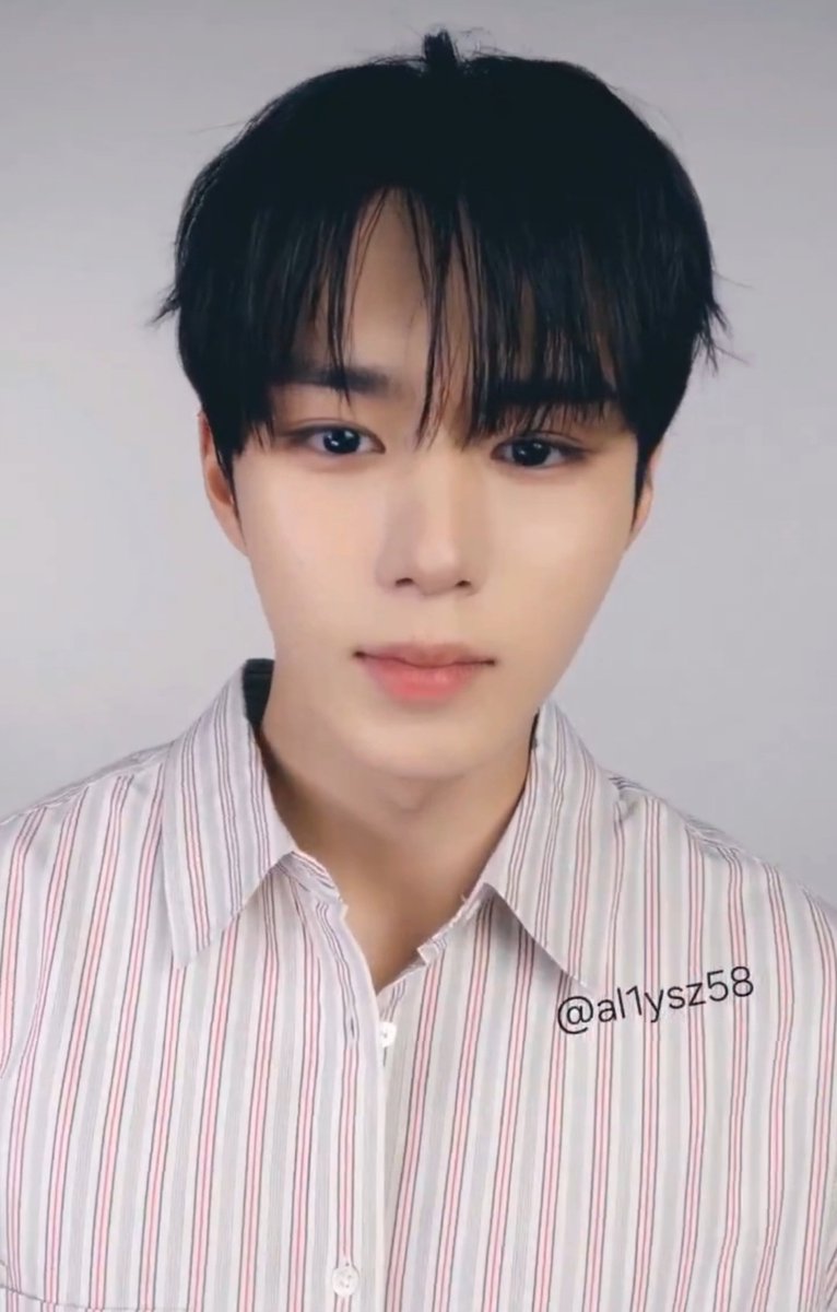 흑발짧덮머 김준서 얼굴 쌰갈 ㅠㅠㅠㅠㅠㅠ