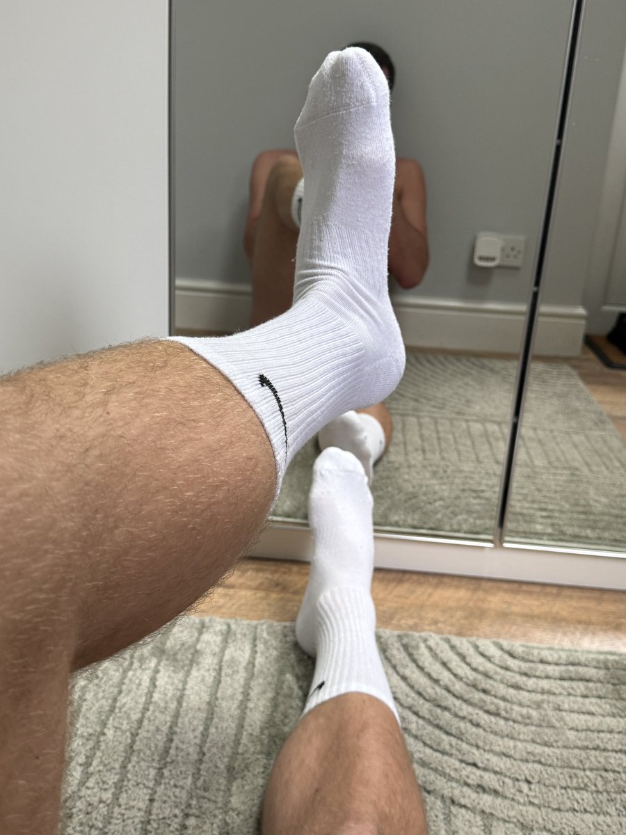 Taylor London tweet media
