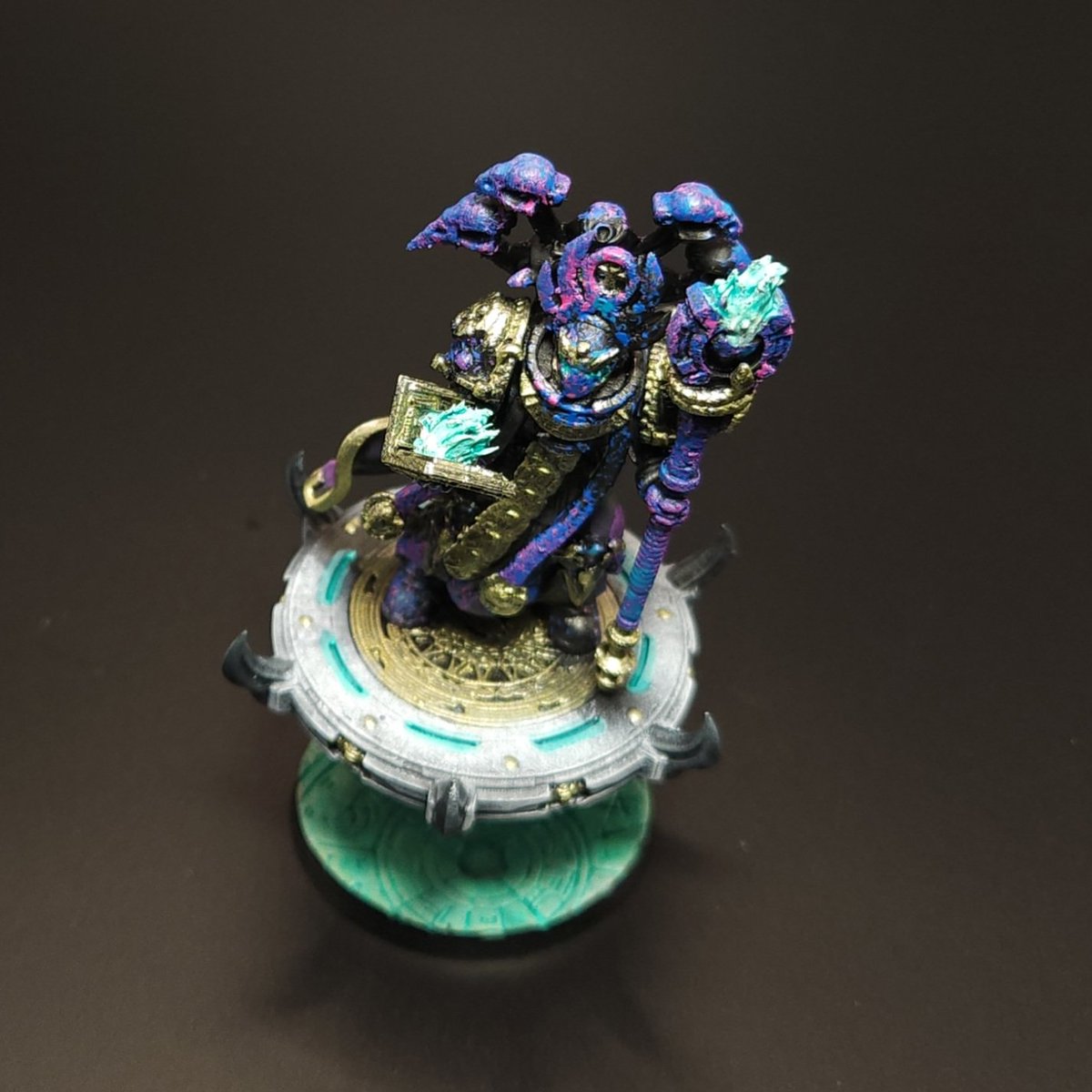 Brown Wizard Winston tweet media