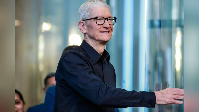 bsindia's tweet photo. From sour start to sweet spot: Here's how #TimCook changed #India playbook
Read here 👉 https://t.co/WwaSbaCkdB
@surajeetatbs #AppleInc https://t.co/30PXRvw3sa