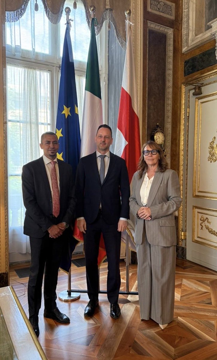 CSchiltz's tweet photo. Durante la mia visita a Genova, era un piacere di incontrare il pdte della reg #Liguria M. Bucci, l’assessore di #Genova T. Beghin, il prefetto C. Torraco e il pdte della cdc L. Attanasio, per discutere del rafforzamento dei rapporti tra la città e la regione con il #Lussemburgo https://t.co/pKwn3iOyM1