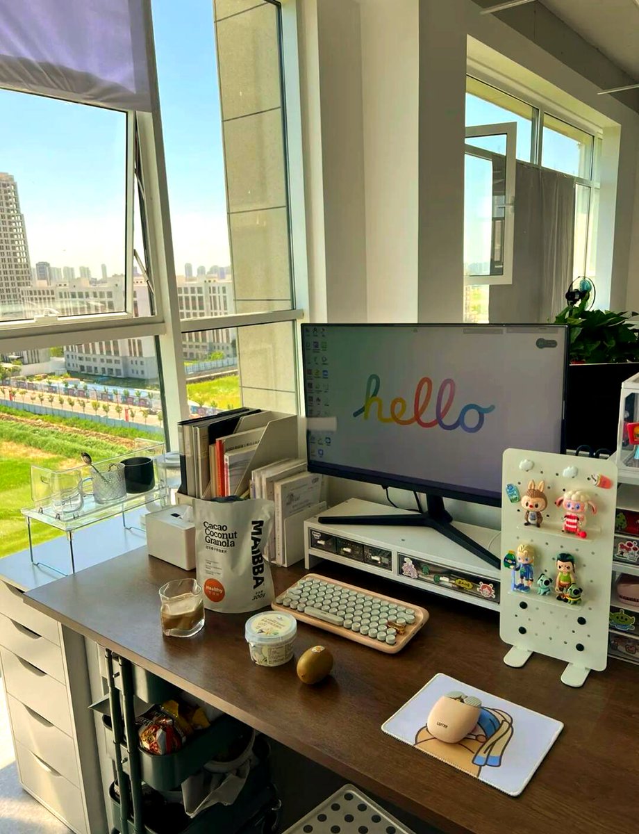 mohdAhM93809135's tweet image. Morning standup done  | Tackling today’s tasks with a clear plan u0026 a warm coffee  What’s your first win of the day #WorkLife #DailyGrind