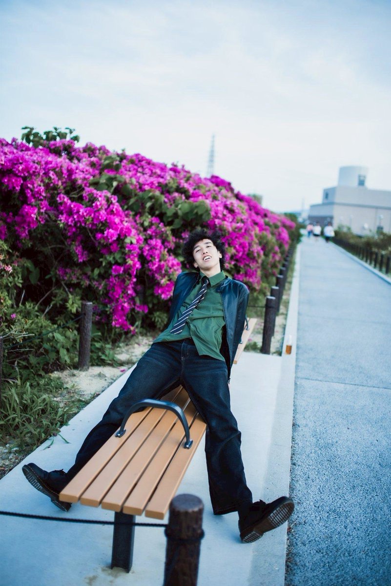 cage_owl's tweet photo. IZ01-05
『ベンチ』

photo: @tsukinokao 

#keiji_fukuhiro https://t.co/p9Bq4OzMLW