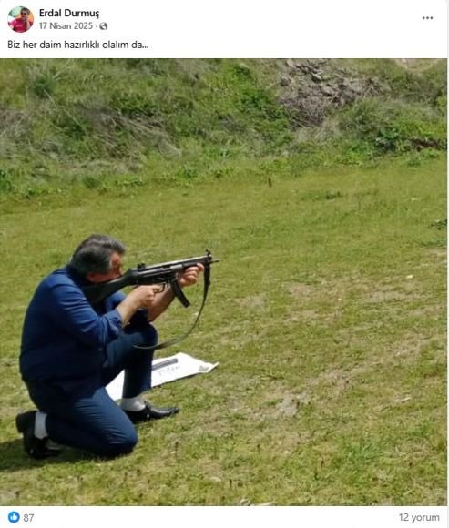 Profesör Facia tweet media