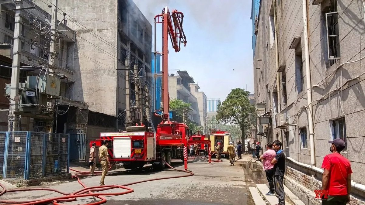 thenewsdrum's tweet image. Fire breaks out at factory in Narela Industrial Area, no casualties
newsdrum.in/national/fire-…

#Narela #FireAccident #FactoryFire #DelhiFire