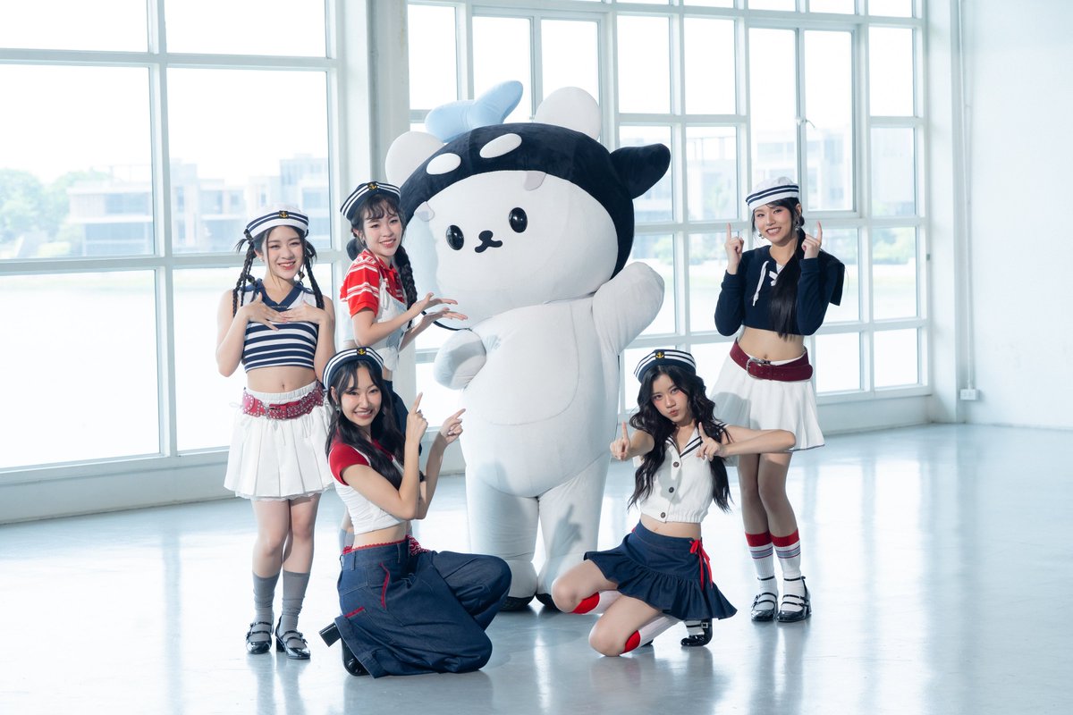 SNSofficial_th's tweet image. เก็บภาพบรรยากาศสุดดุ๊กดิ๊กของน้องโพกาซังและเจ่เจ้ใน “Sugar ’N Spice (SNS) x POLCASAN - Sun-Kissed | SAN-Kissed Ver. PERFORMANCE VIDEO” มาฝากทุกคนกันค้าบ 🐻‍❄️🐳✨

#POLCASAN
#SugarNSpice #SNS
#SNS_SunKissed #SunKissed