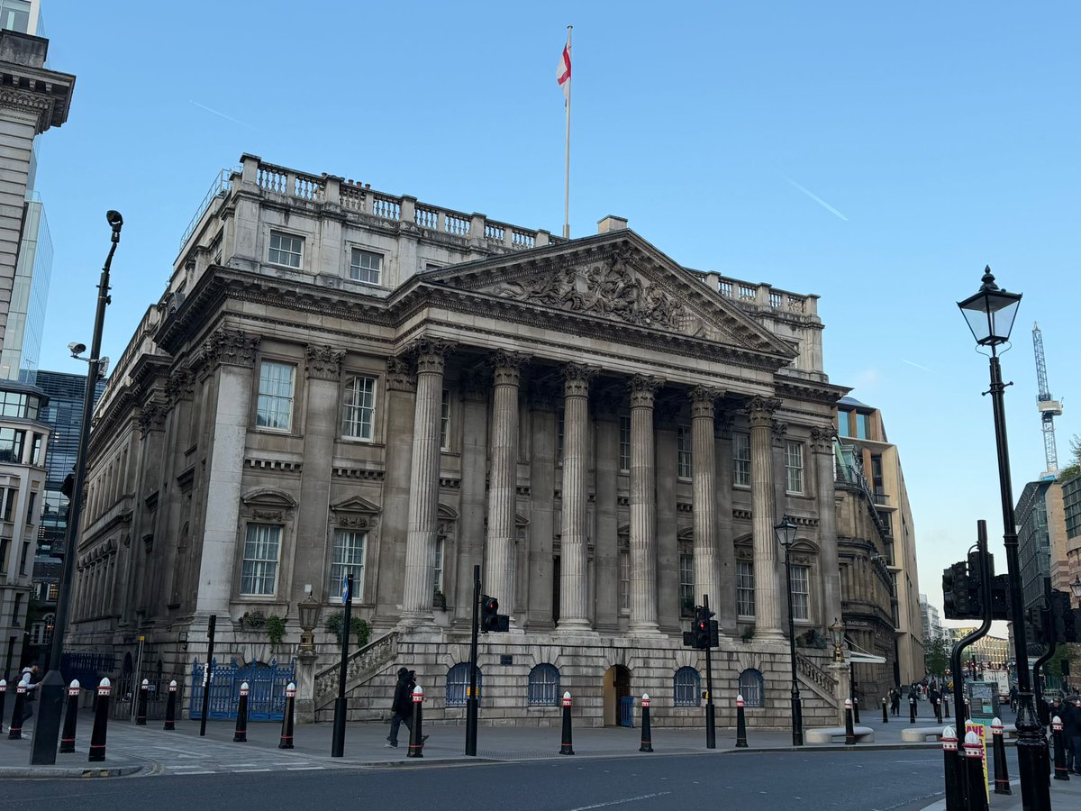 kula_dao's tweet photo. We're getting ready for a full day of discussions, keynotes, panels and networking at Conv3rgence by @TheDCW_X, Mansion House.

Our team will be present all day so if you are attending and want to get to know more about Kula, do say hi! https://t.co/tzBZpcO9MC