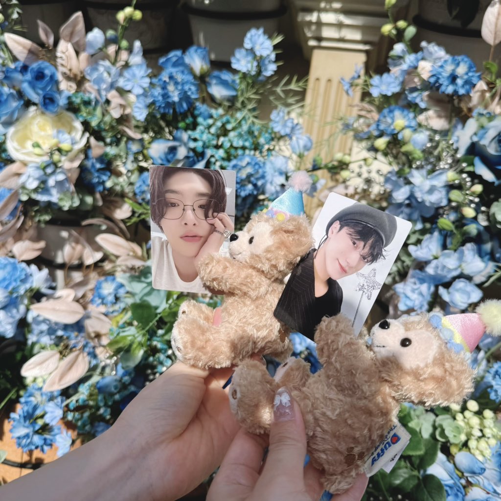 昨日はまちゃんと毎年恒例の誕生日ディズニー𛰙᭜𖫴𖫰𖫱𖫳𖫲𖫲𖫳𖫴𖫰𖫱꛰ ᭜𖫴𖫰𖫱𖫳𖫲𖫲𖫳𖫴𖫰𖫱꛰ಣ💗(と言ってもまだ2年目)

とんでもないハプニングあってまだ4月なのに今年の出来事のぶっちぎり1位になった日でした🐯🍀👋🏻そしてその代償になったサニヨちゃん…(ᐡ! – ! ᐡ)早く帰っておいでね…