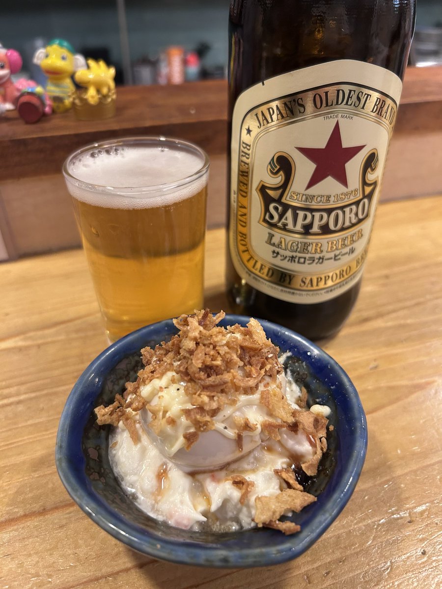 仕事もええ感じで終わったし、
かる〜く　かる〜く　1人お疲れさま会
#1人飲み　#立ち飲み　#大阪駅前ビル