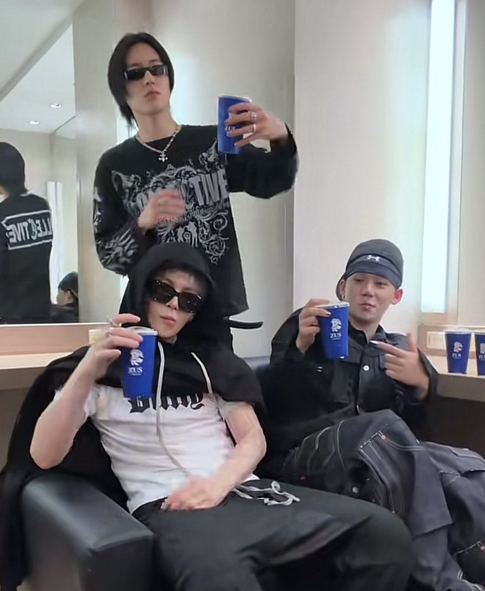 딸기귤? ◡̈ tweet media