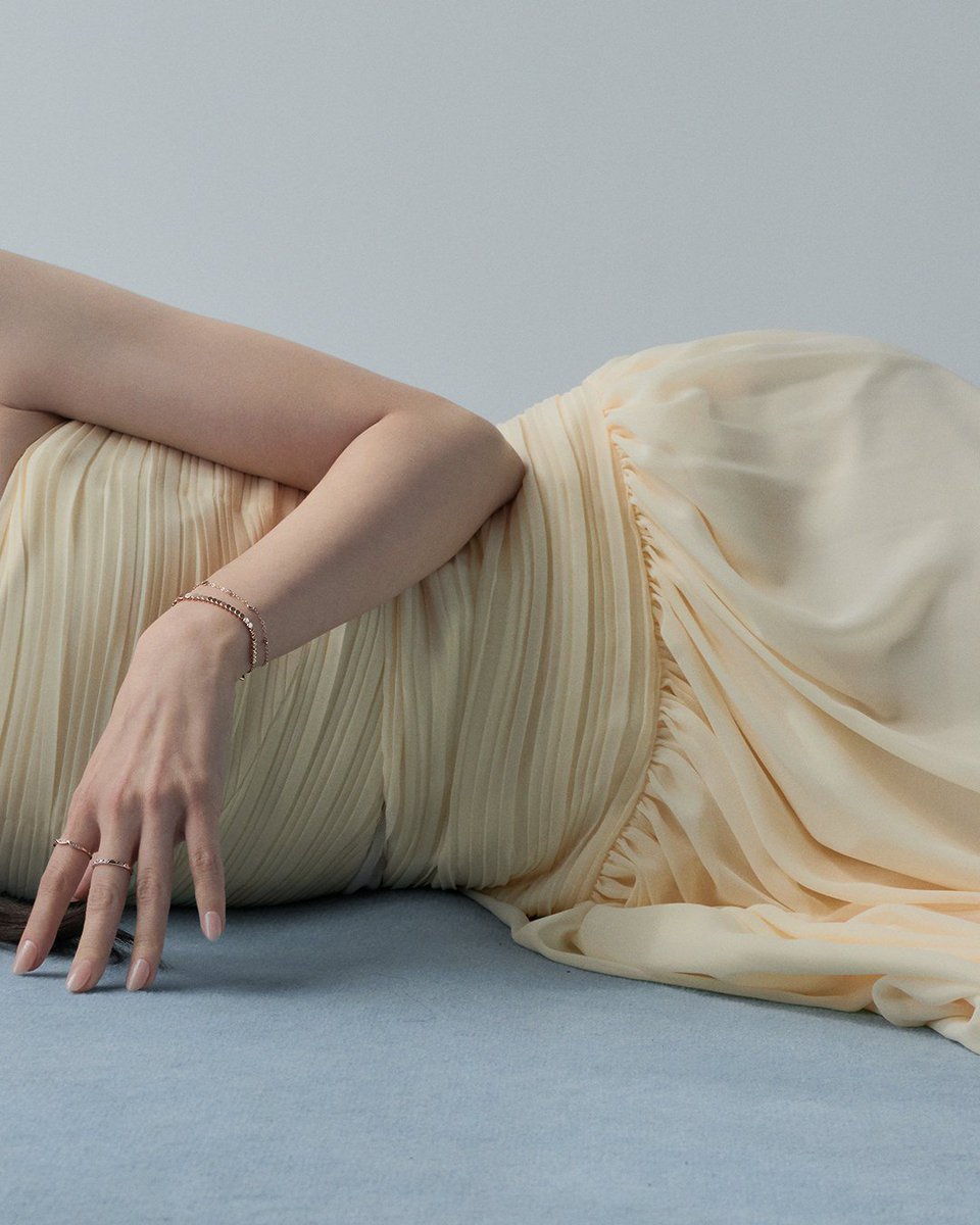 Ele korea of update 
Kim ji won X stonehengE 
#kimjiwon