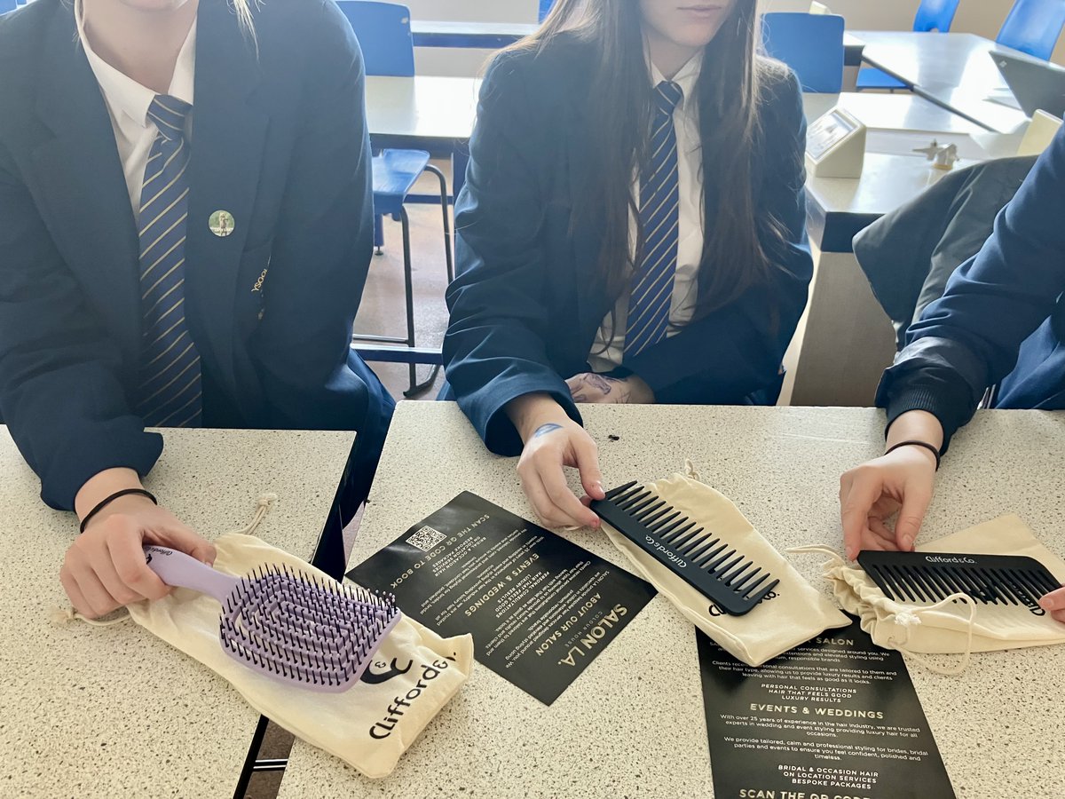 LloydwxmL's tweet image. Thank you Lynsey, Salon LA @Lahair10 for delivering an inspiring session to Year 10 pupils @RhosnesniHigh  A great insight into careers in hair &amp;amp; beauty, including creativity, client care, industry expectations, and training and progression routes #inform #inspire #motivate