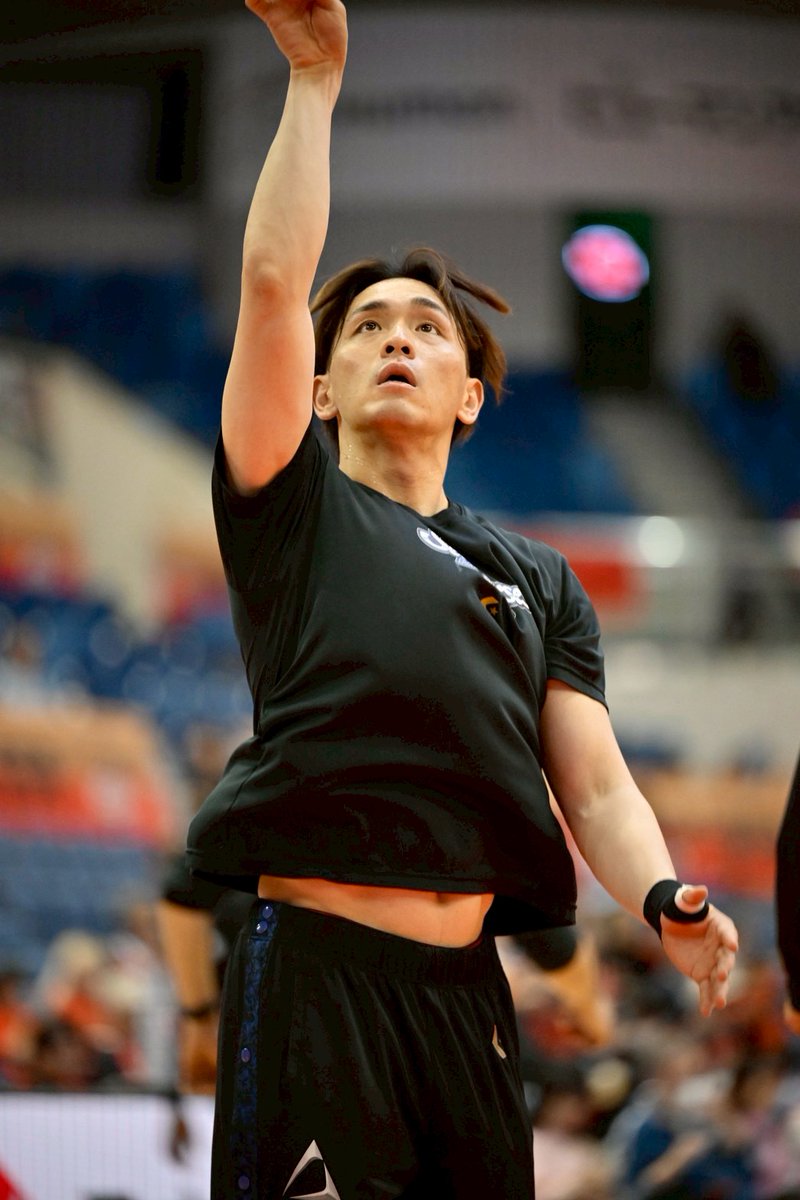 🗓️4/22(水)
🆚大阪🏯
🕖️19:05 🏀TIP OFF🏀
試合開始まで1時間🕰️

レギュラーシーズンはいよいよラストスパート。
最後のアウェーゲームに挑む。

📡B.LEAGUE全試合見放題なのは「バスケットLIVE」だけ！
basketball.mb.softbank.jp/lives/505453?u…

#シーホース三河 #BUMP