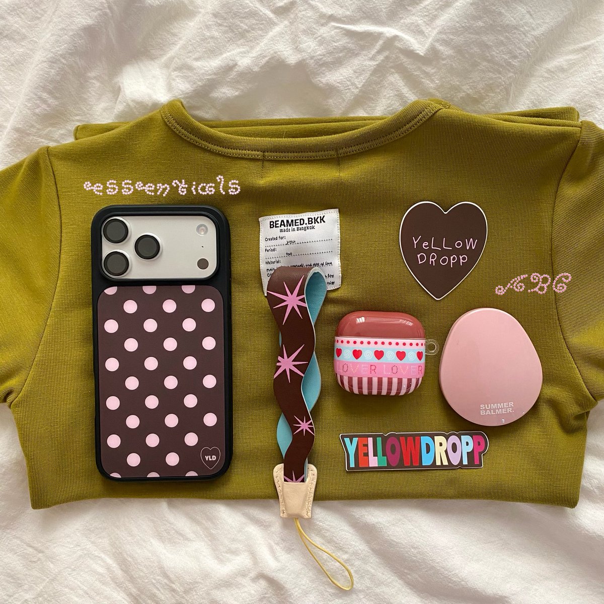 daisy bloom tweet media