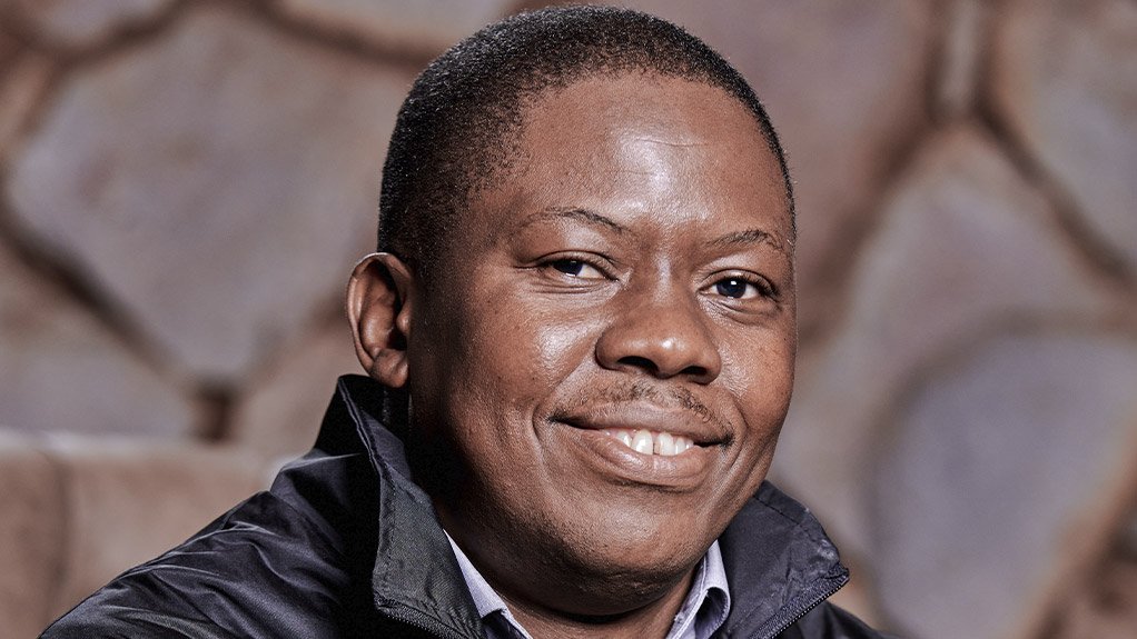 MiningWeekly's tweet image. [𝐁𝐔𝐒𝐈𝐍𝐄𝐒𝐒 𝐋𝐄𝐀𝐃𝐄𝐑] This week we profile Maropeng Bahula, GM: bulk gases and supply chain at @AirProducts_ZA, an industrial and specialty gases company

𝗥𝗲𝗮𝗱 𝗺𝗼𝗿𝗲: ow.ly/9ZwR50YNPap

#SpecialtyGases #Manufacturing #Energy #Medical