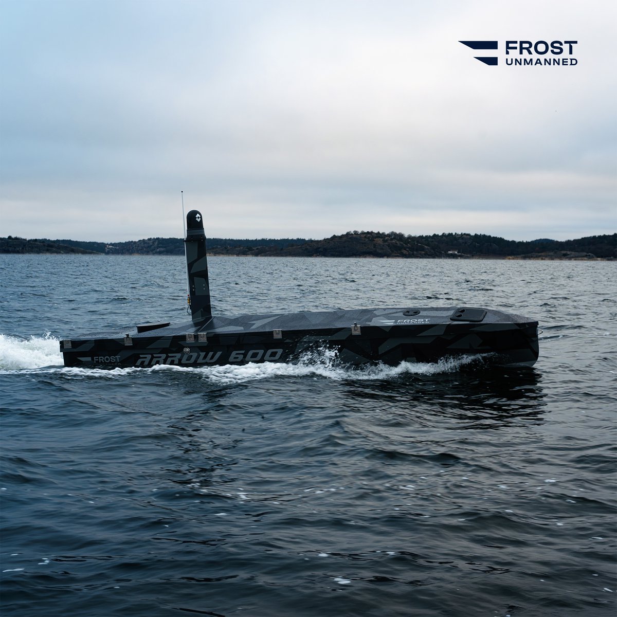 FrostUnmanned's tweet image. Operate without limits at sea, Arrow 600 delivers control, speed, and confidence. 🌊

Stay in control while it handles surveillance, delivery, or risk zones. Move faster, adapt instantly, reduce exposure.

Clarity, flexibility, control, mission first.

#USV #MaritimeInnovation