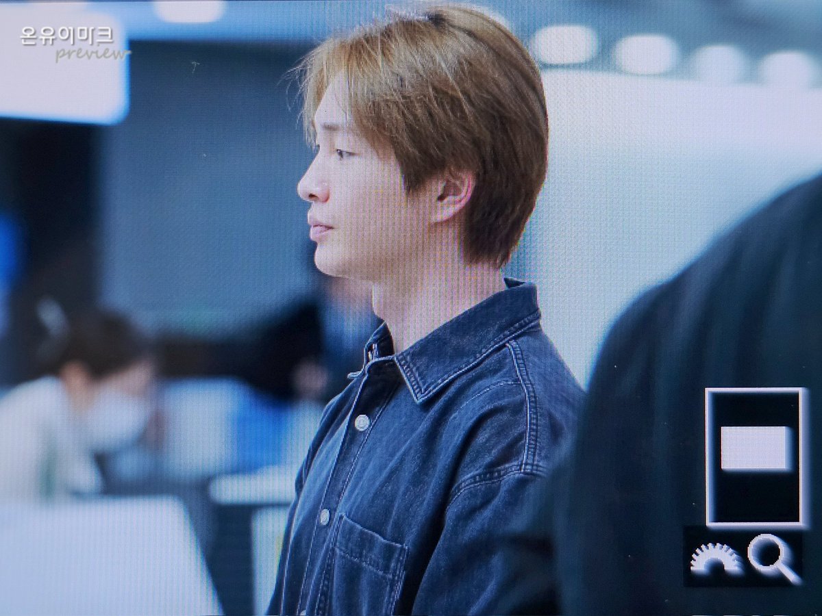 ONEWAMARK's tweet image. 260422 출국🛫
👀🫶🏻🩷💚
#온유 #진기 #ONEW #オニュ #溫流