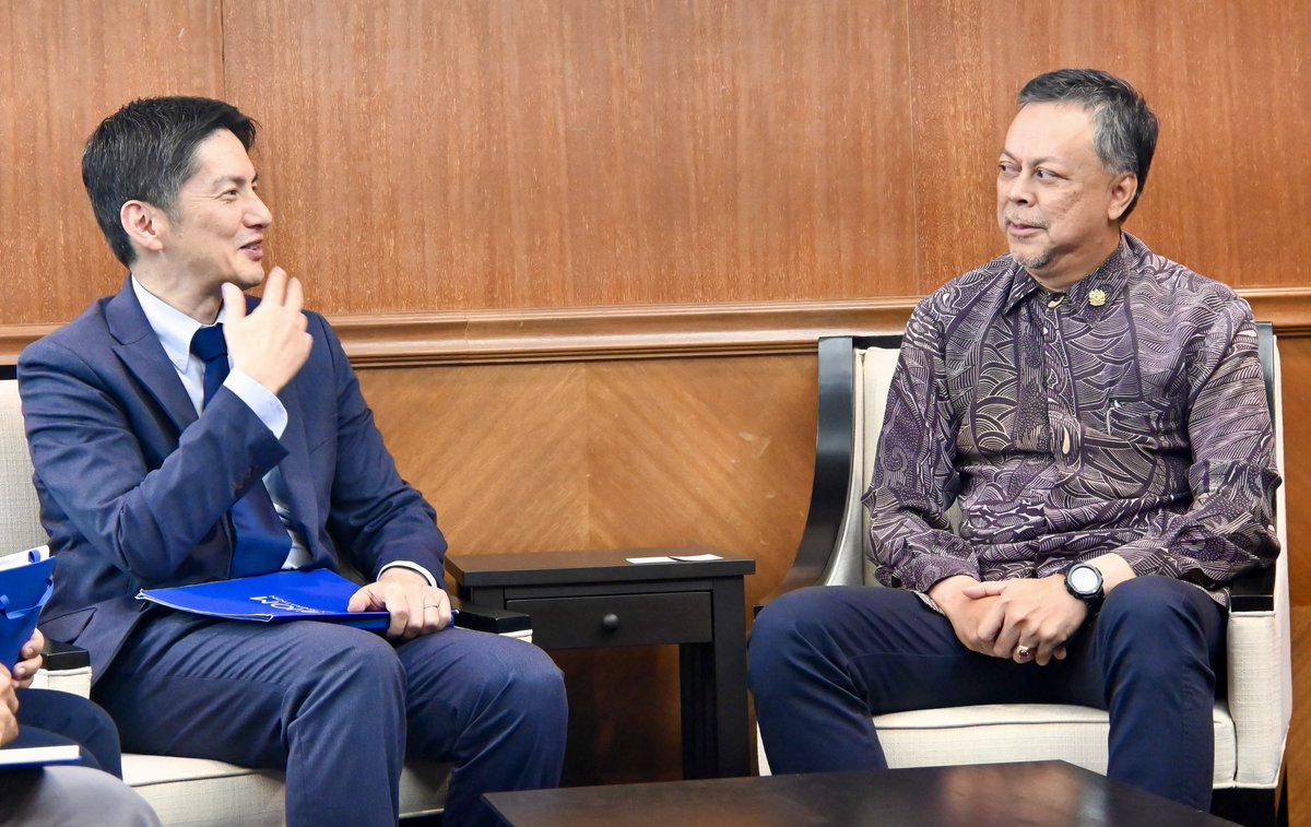 iori_IOM's tweet image. 🇲🇾Honored to call on H.E. Dato’ Syed Md Hasrin Tengku Hussin, Deputy Secretary General of @MalaysiaMFA at Putrajaya.

Grateful for #Malaysia’s continued partnership with @IOM_Malaysia on migration governance, labour mobility, resettlement, health, climate, anti-trafficking, etc🙏🏻