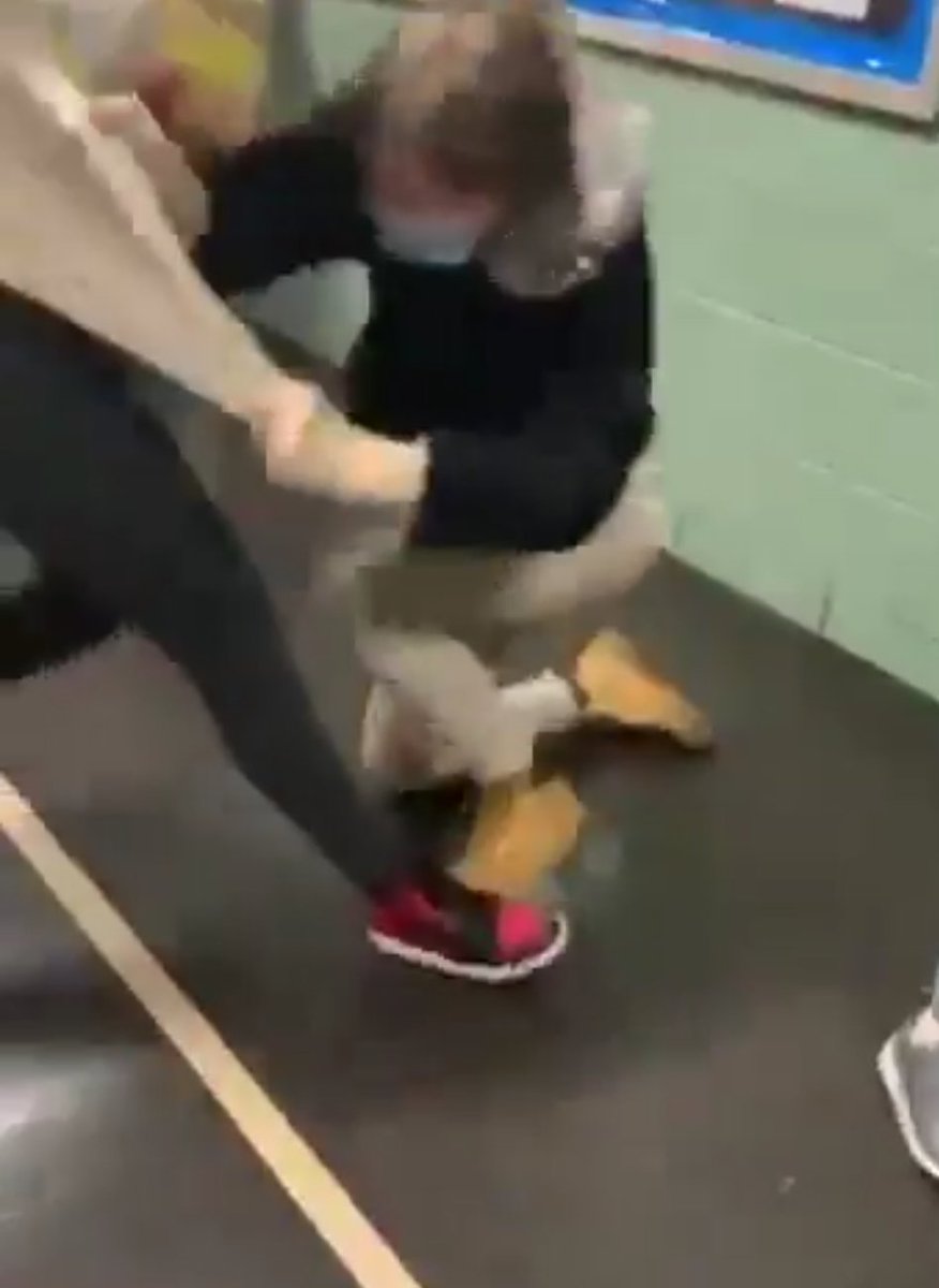 IrBastard tweet media