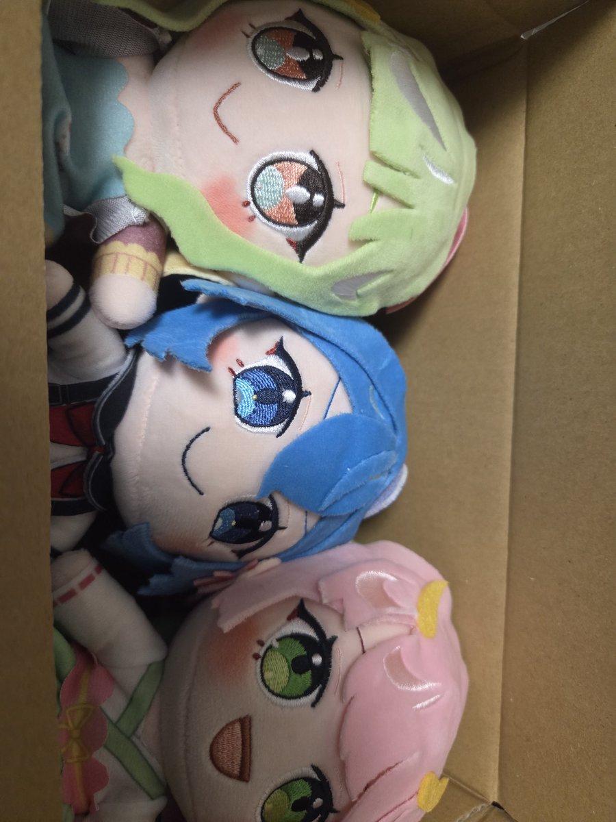 ゆっくりウパパロン∋( ･______･ )∈ tweet media