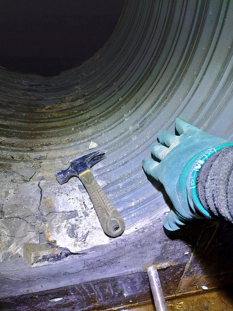 最近のおすすめ工具:ミニハンマー
ちっちゃいけど十分叩ける。