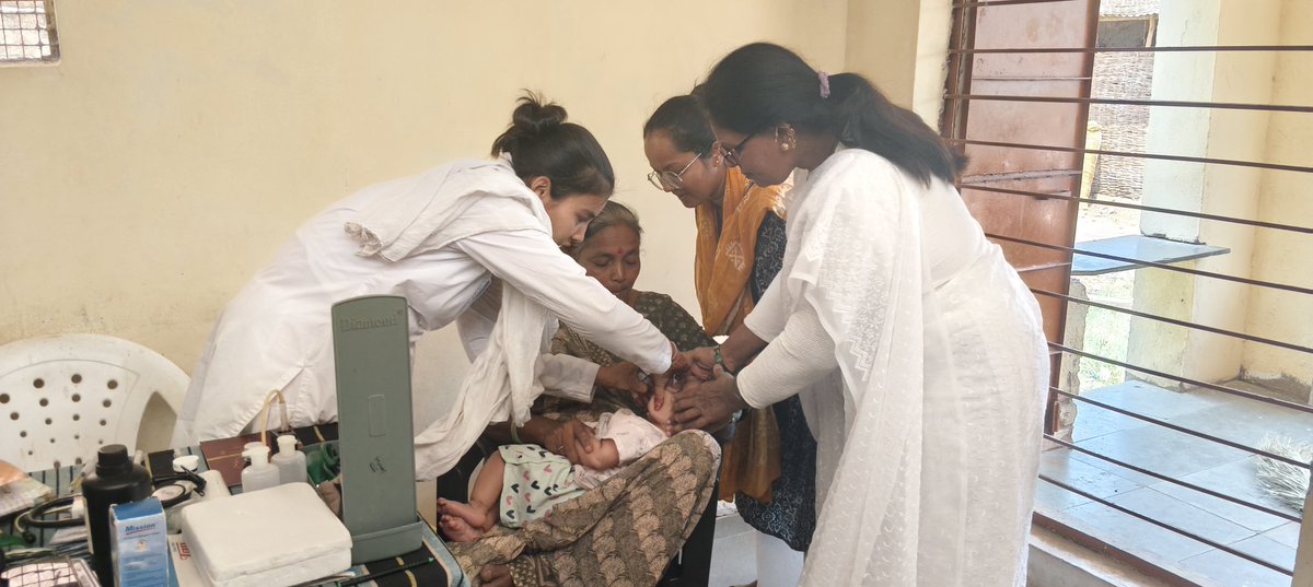 Today's resp medical officer shree nd FHS shree visited in Mamta session at rasapur vill give valuable guidance abt amurtpan abhiyan, family planning,ncd nd Cancer screening at rasapur vill AAM -Sompur Phc-SATARDA block -malpur