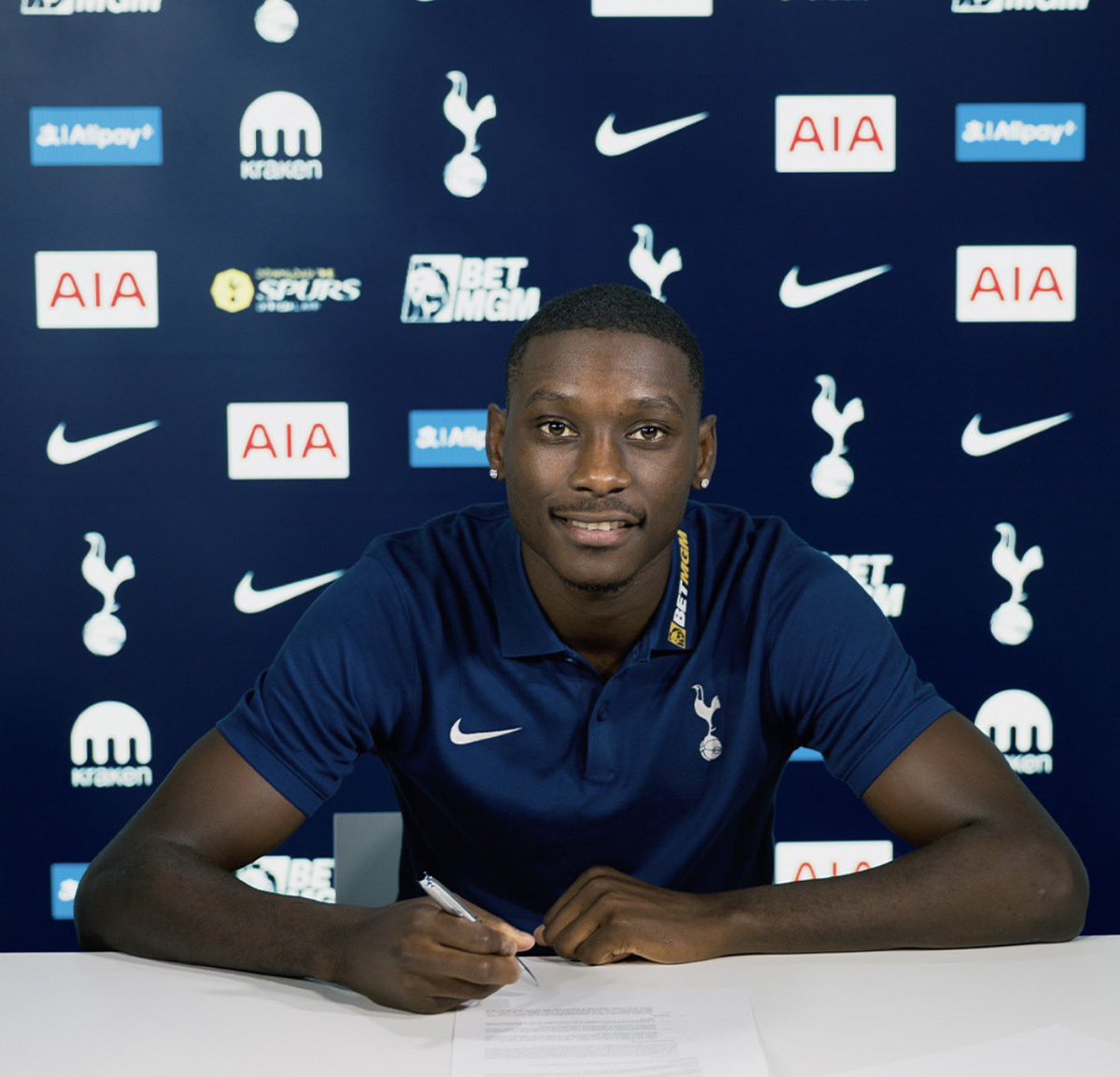 Milan Posts tweet media