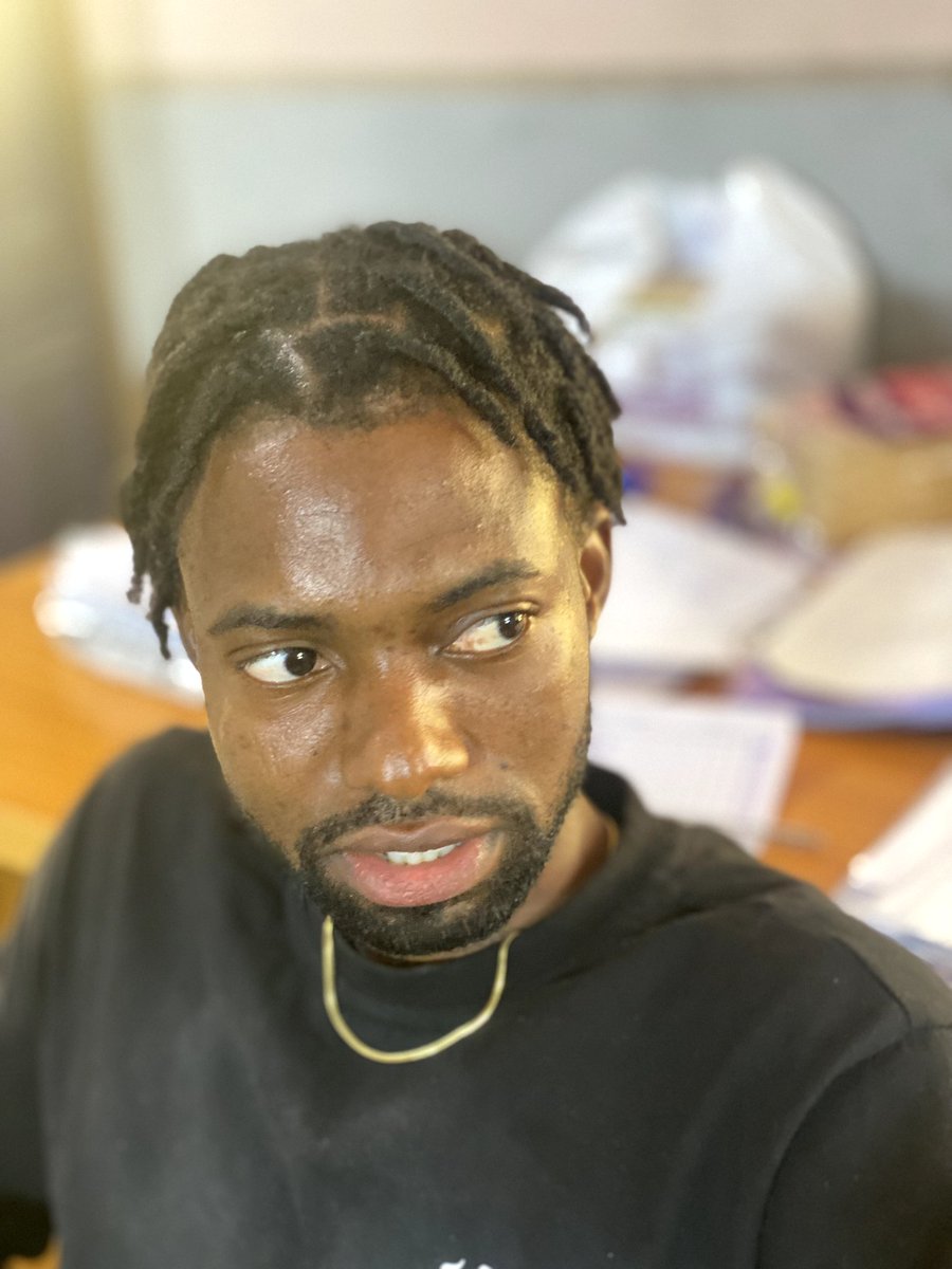 babaoloye109's tweet image. If you like #WEDNESDAYS, is either you are the boss’s pet or you are dating your colleague