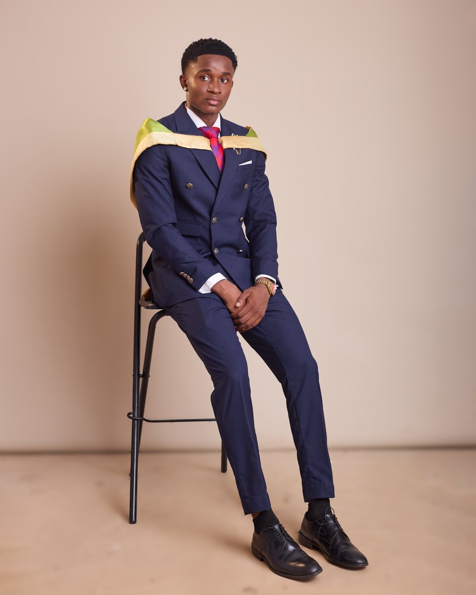 𝐭𝐫𝐚𝐯𝐢𝐬.𝐱𝐲𝐳 tweet media