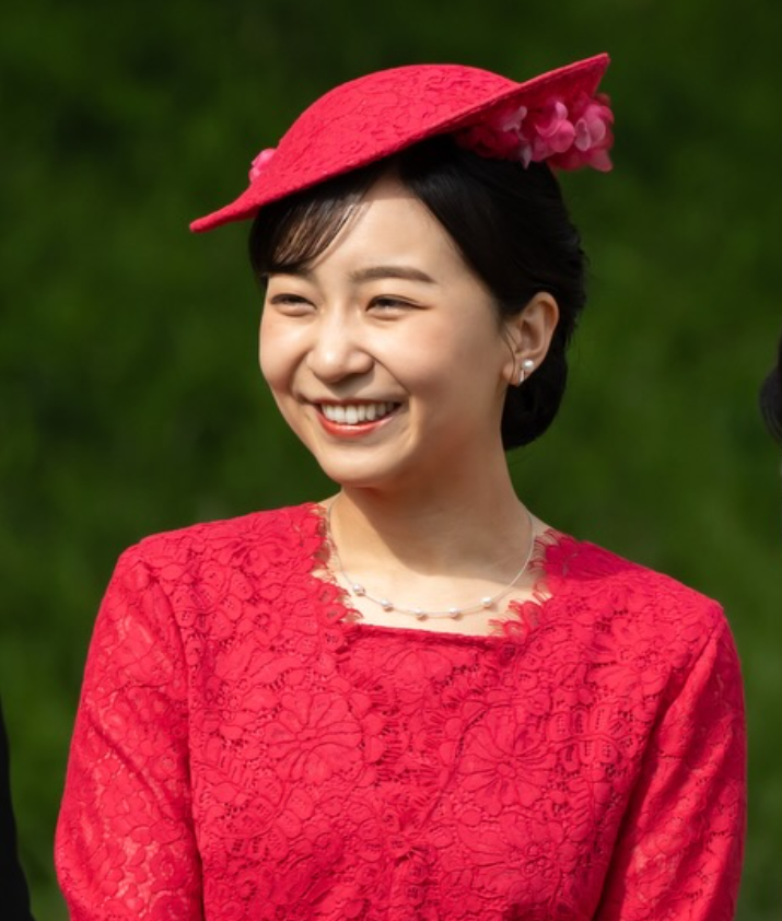 みずのみこ tweet media