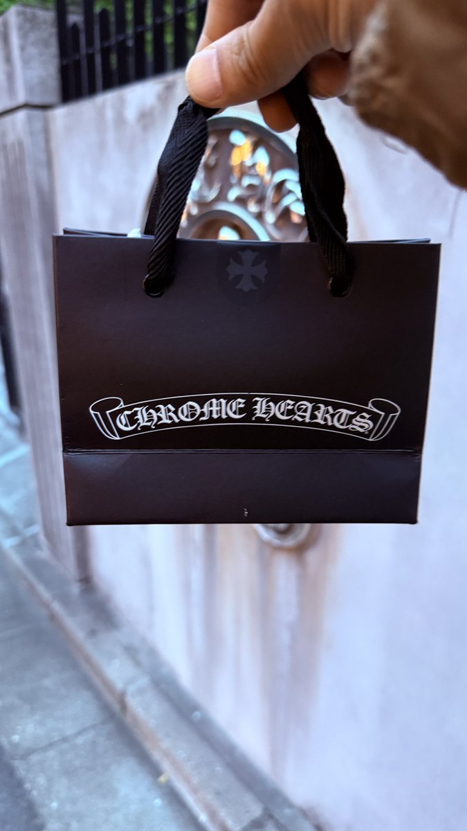 ピースケ tweet media