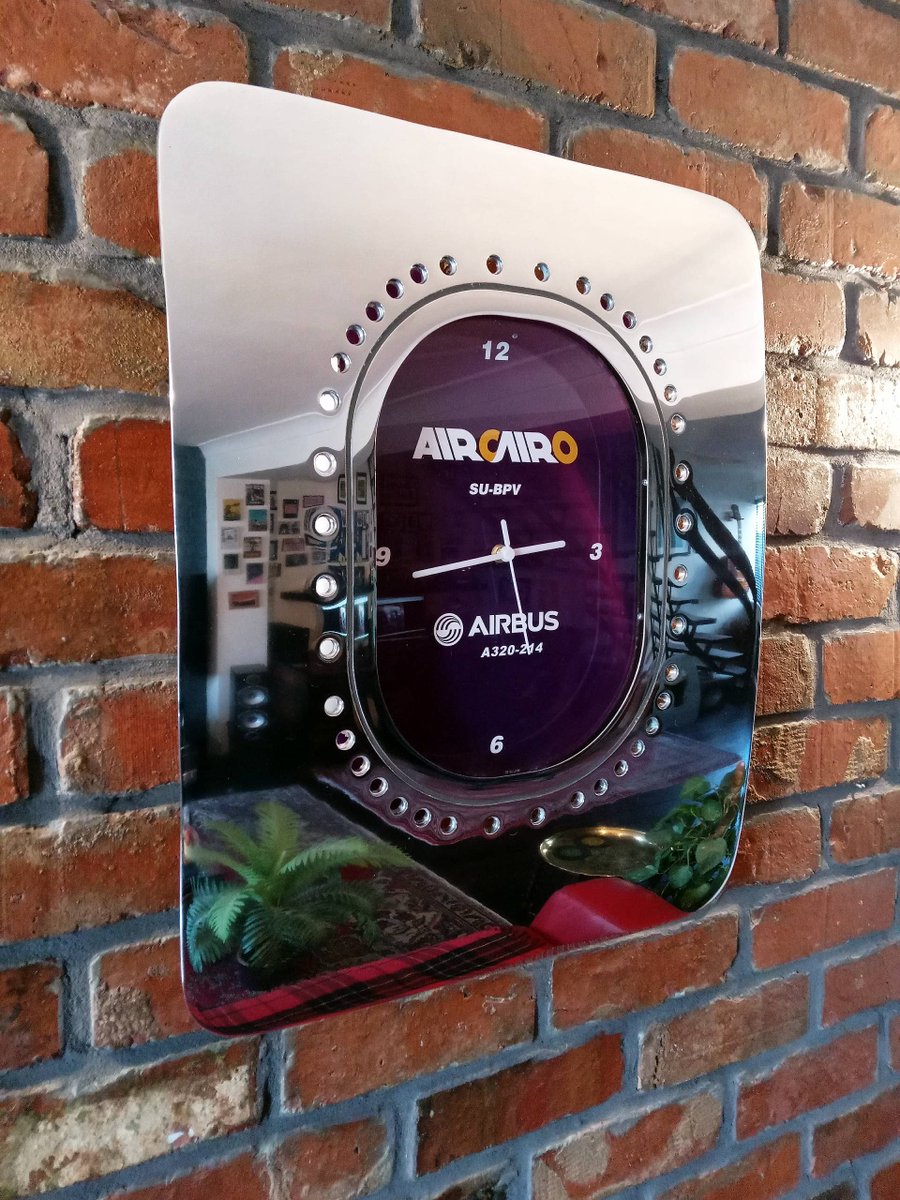 AeriumUK's tweet image. Stripped/polished window panel taken from an @Airbus 320-214 which flew for @Aircairo, looking all flash! Available here: rb.gy/dt0gxd #avgeek #shopindie #pilots #MHHSBD #mancave #aircairo #egypt #airbus #cabincrew #interiordesign #clocks #industrialstyle #purple