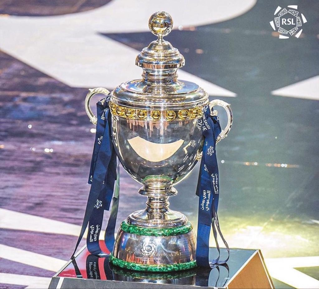 ‏ فالكون tweet media