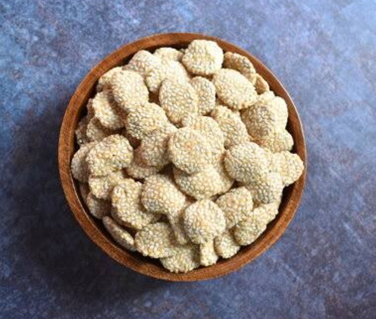 alliswell2026's tweet image. ठीक है...
अब लड्डू नहिं 
रेवड़ी  ...वो  भी जनता की... से मुह मीठा करो 
#Bengal #Tamilnadu