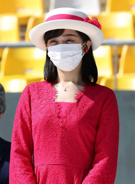 みずのみこ tweet media