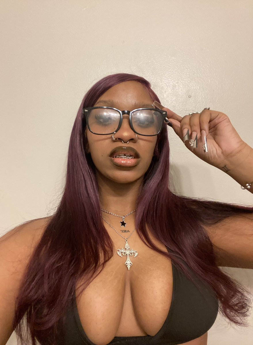 MidnightMistressX tweet media