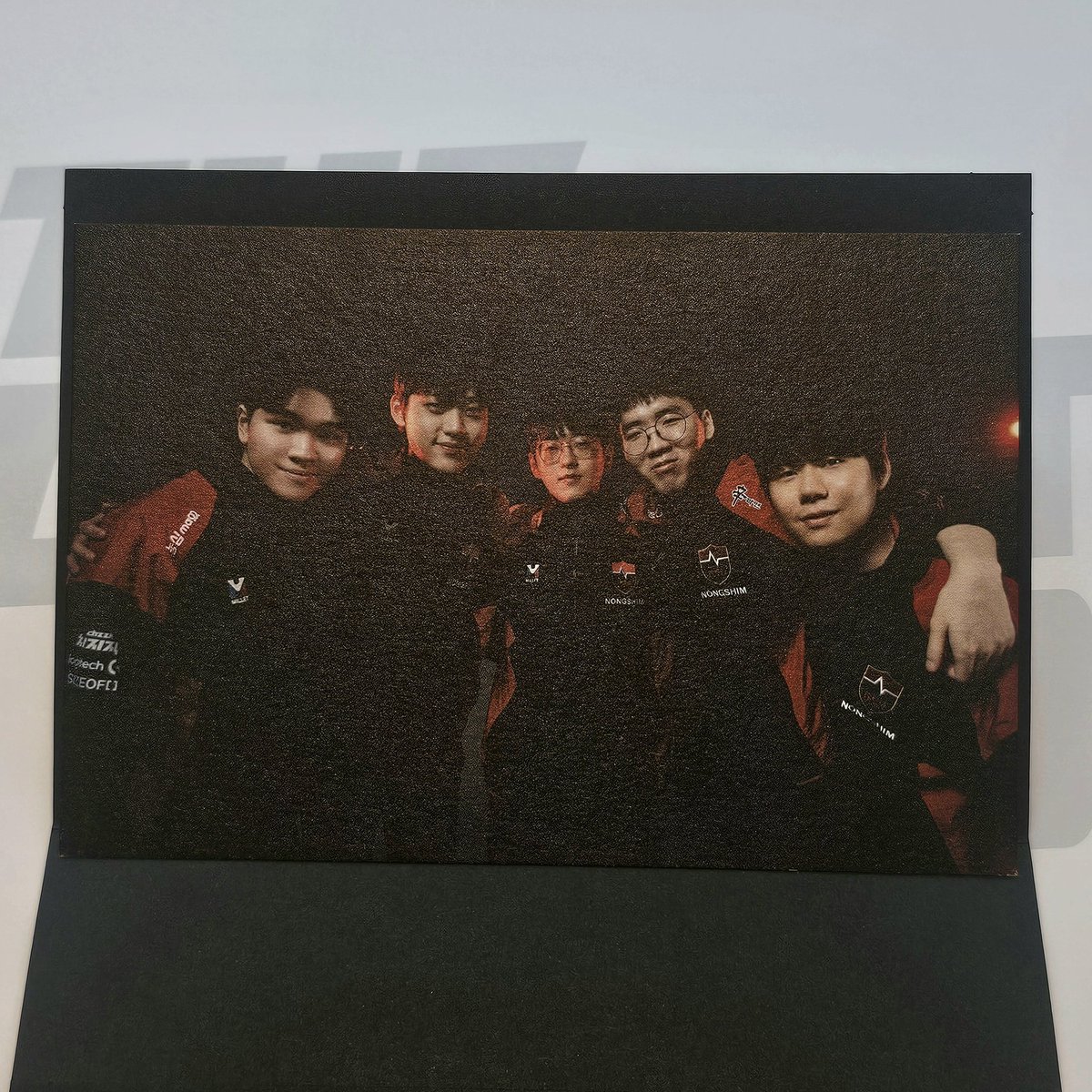 이유 tweet media
