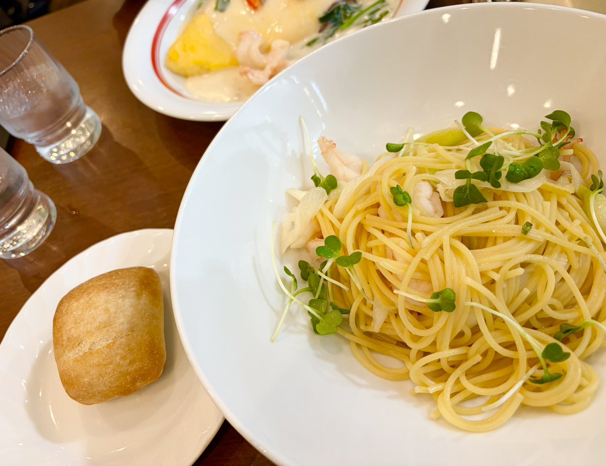 蓮地@「首なし精霊様に口づけを」②巻4発売中! tweet media