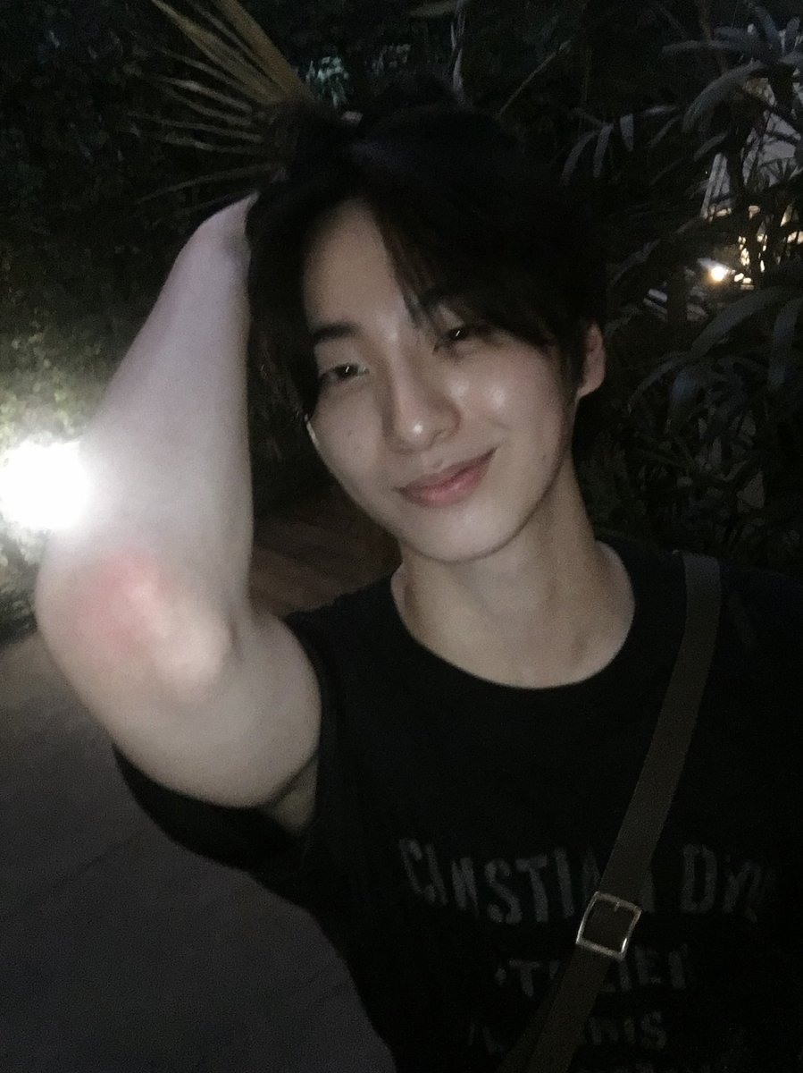 Tad Thapana tweet media