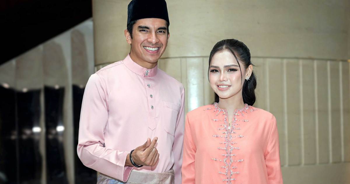 hmetromy's tweet image. #kualalumpur #rap Ahli Parlimen Muar, Syed Saddiq Syed Abdul Rahman mendedahkan pendapatan tunangnya, Bella Astillah bagi satu persembahan mampu menyamai gaji bulanannya sebagai ahli politik

hmetro.com.my/rap/rapextra/2…